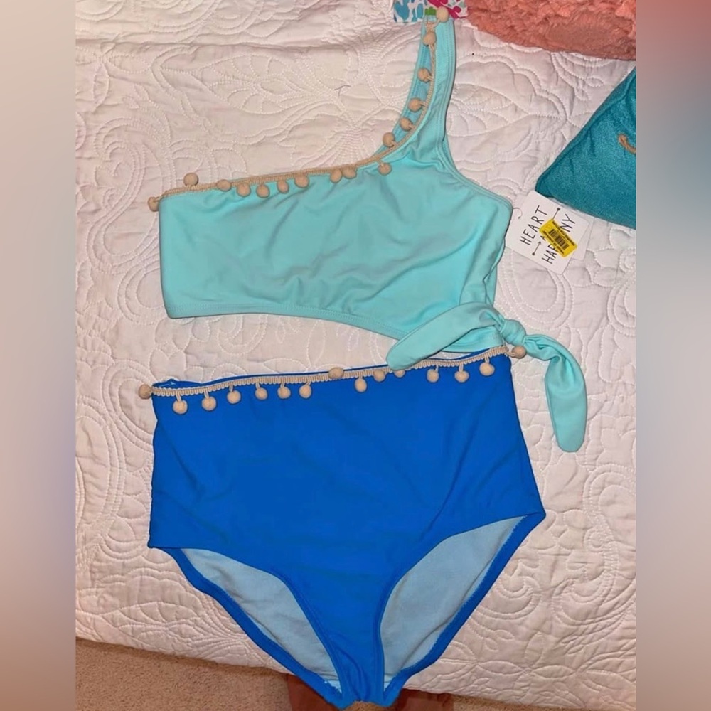 NWT Heart and Harmony Girl’s Pom Pom One-Shoulder Swimsuit Size 14